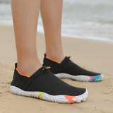Aquabeach beach shoes black