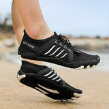 Aquapop water shoes black