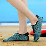 <tc>Dark green Summer beach shoes</tc>